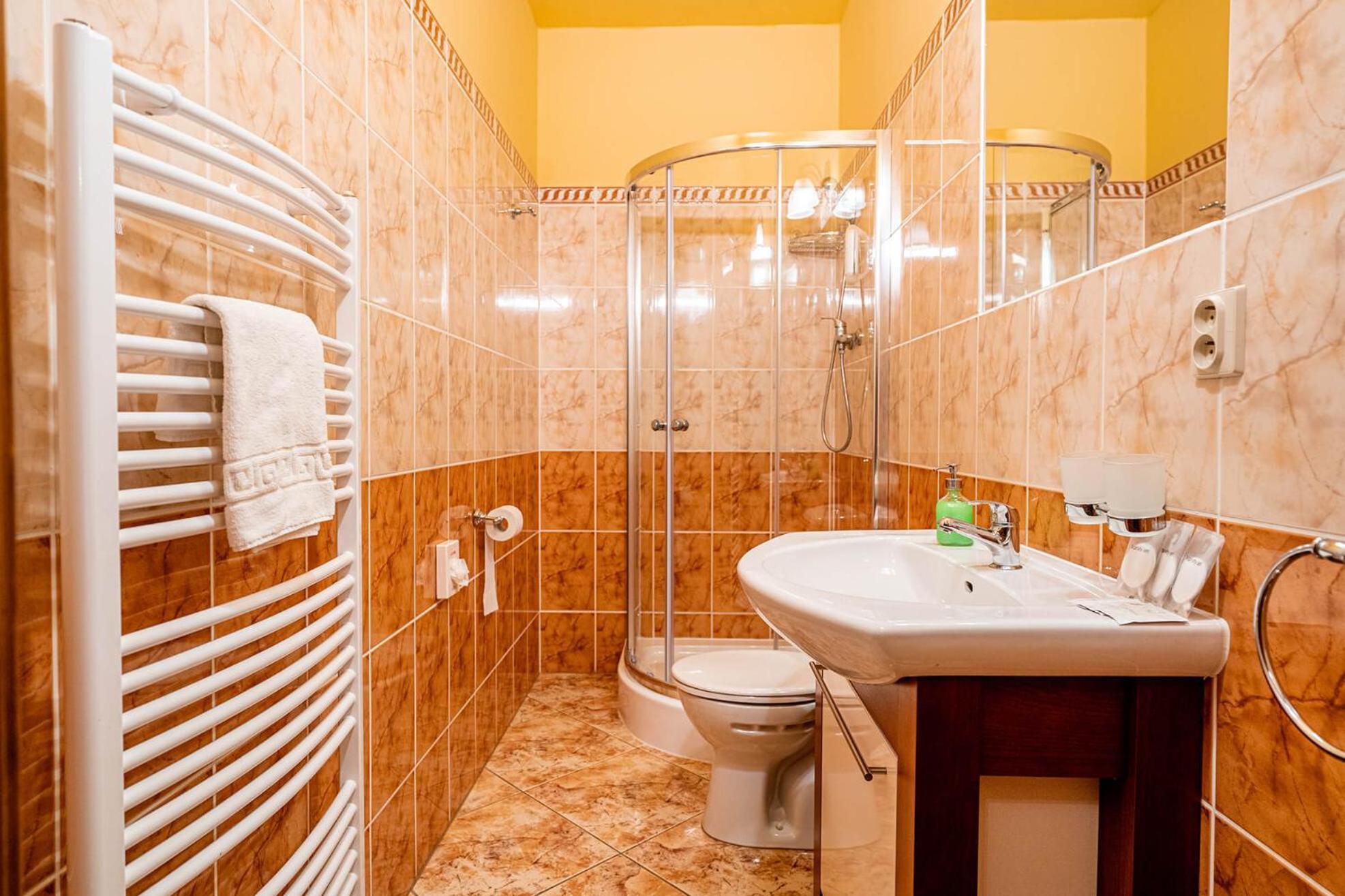 Penzion Cosmopolitan I. Banská Štiavnica Kültér fotó
